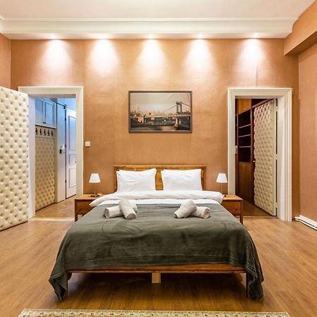 Historical Flat With A Lovely Sea View In Beyoglu Istambul Exterior foto