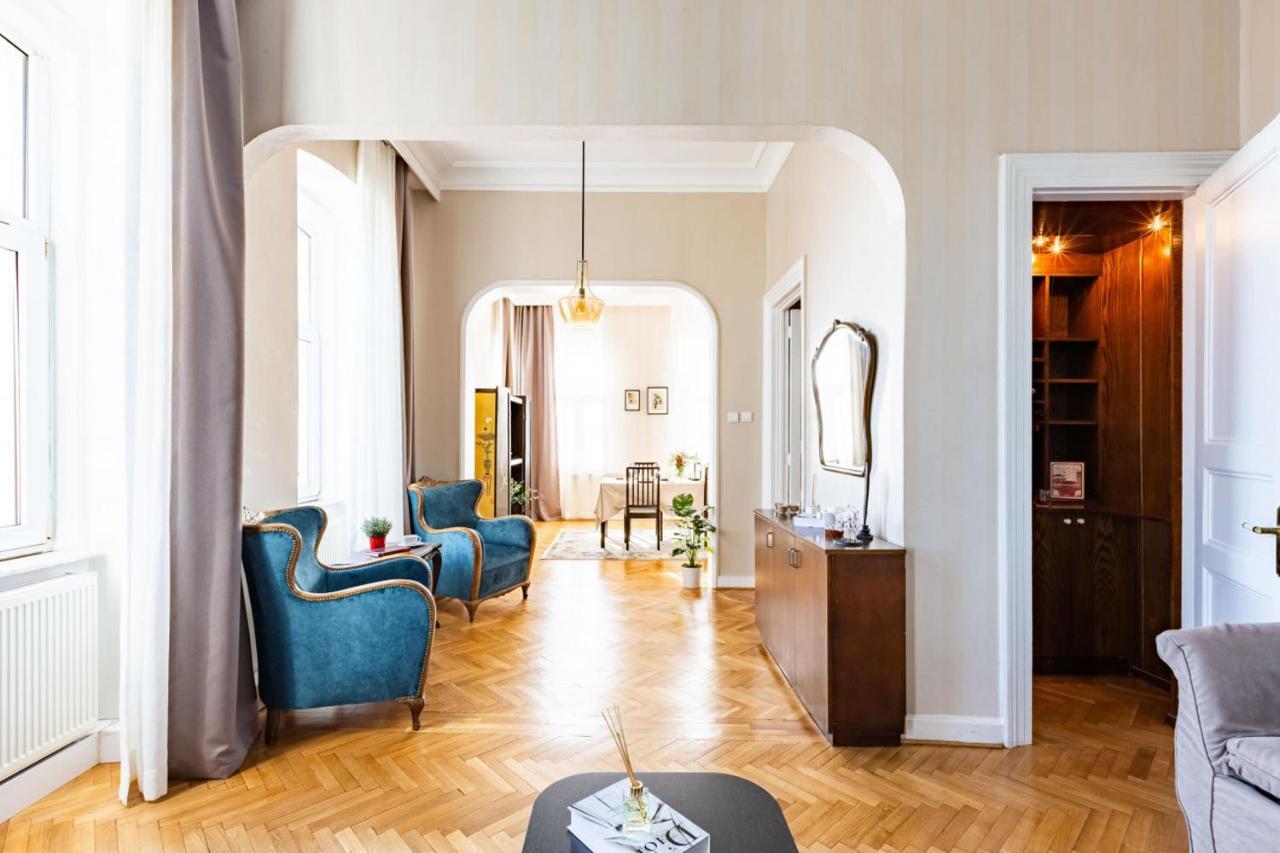 Historical Flat With A Lovely Sea View In Beyoglu Istambul Exterior foto