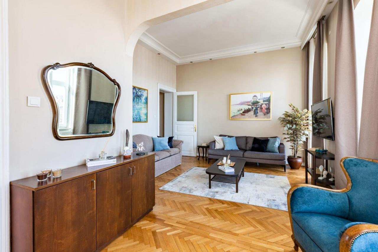Historical Flat With A Lovely Sea View In Beyoglu Istambul Exterior foto