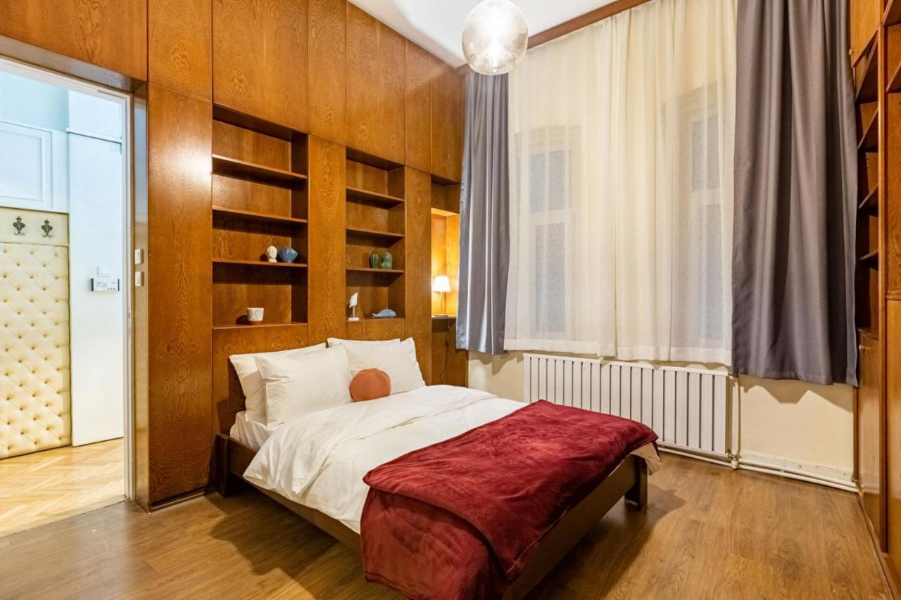 Historical Flat With A Lovely Sea View In Beyoglu Istambul Exterior foto