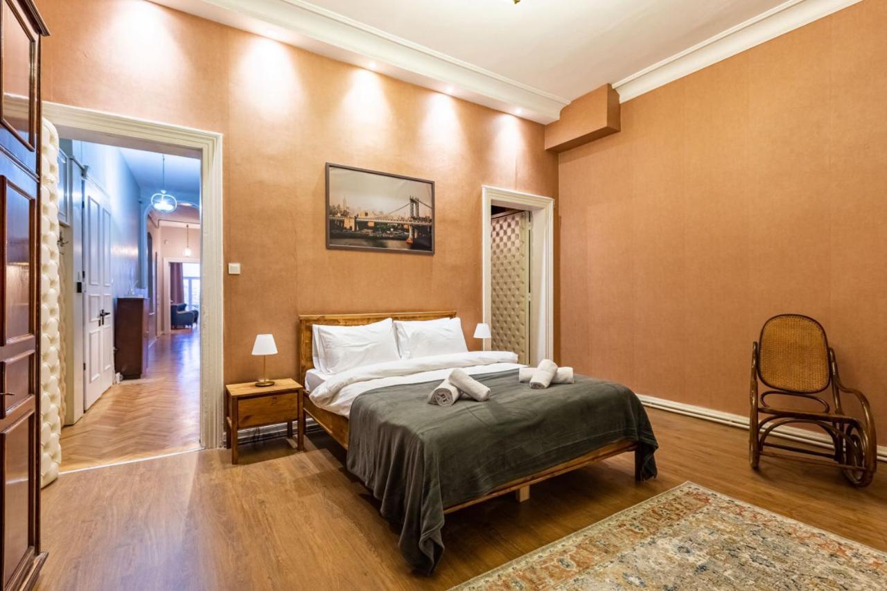 Historical Flat With A Lovely Sea View In Beyoglu Istambul Exterior foto