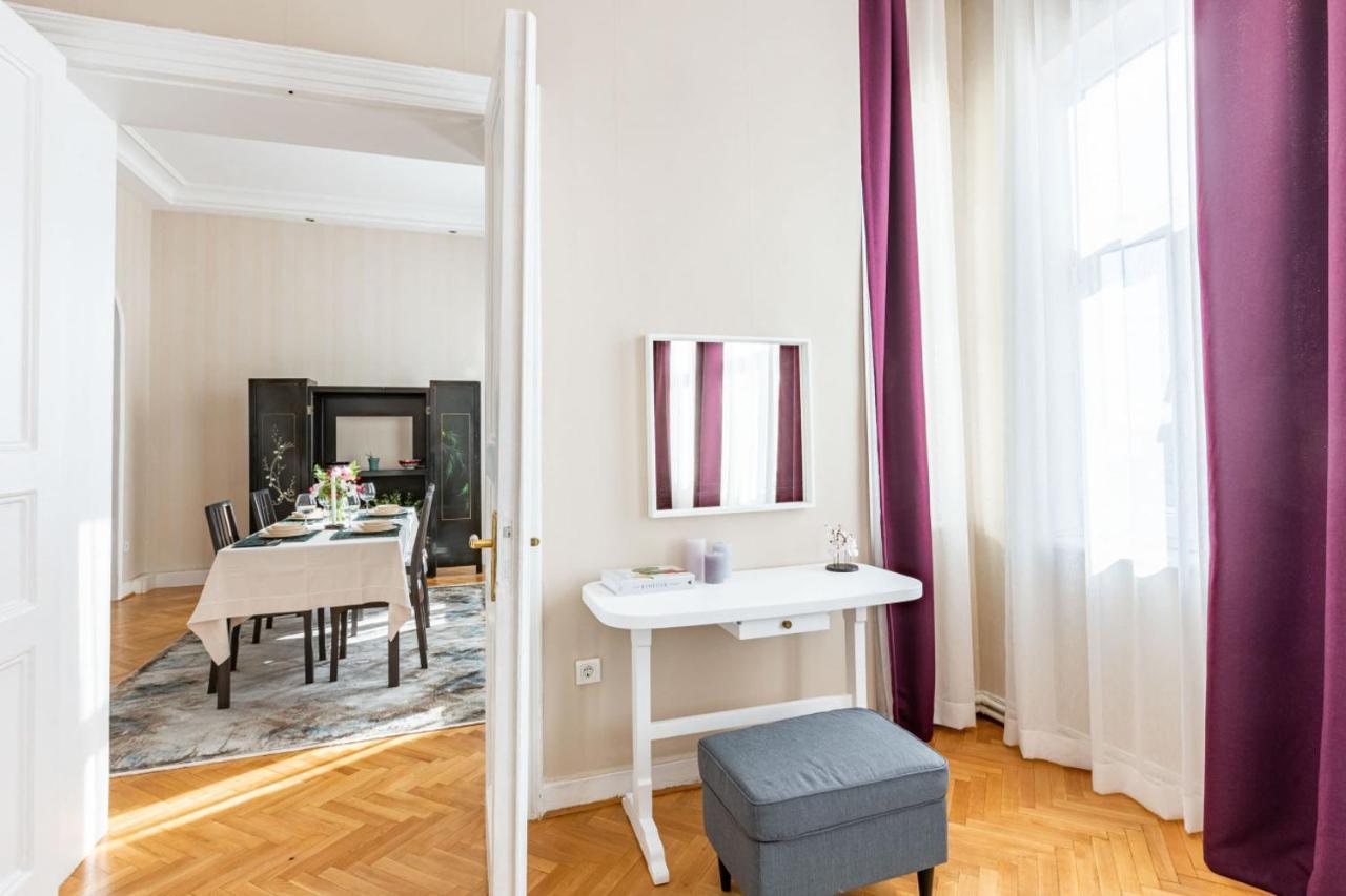 Historical Flat With A Lovely Sea View In Beyoglu Istambul Exterior foto