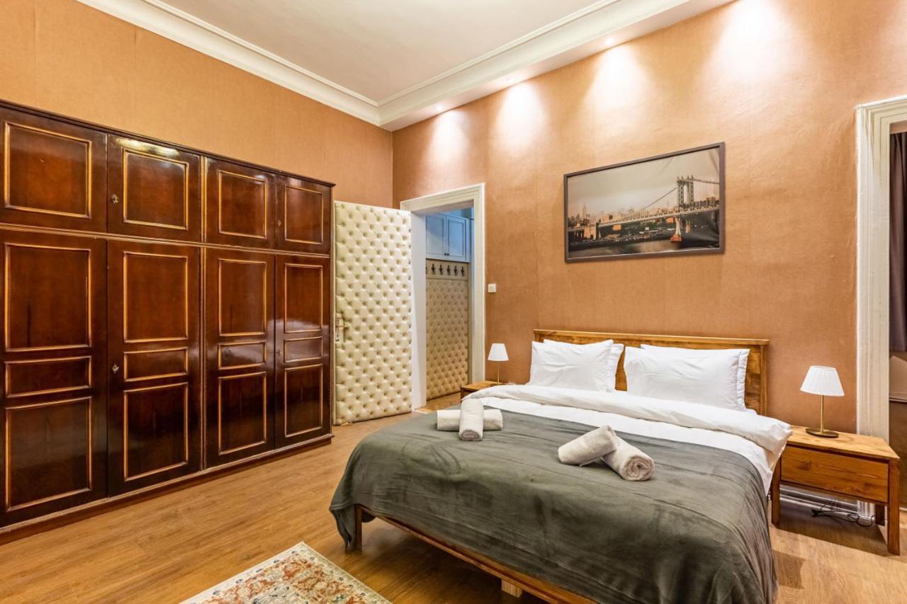 Historical Flat With A Lovely Sea View In Beyoglu Istambul Exterior foto
