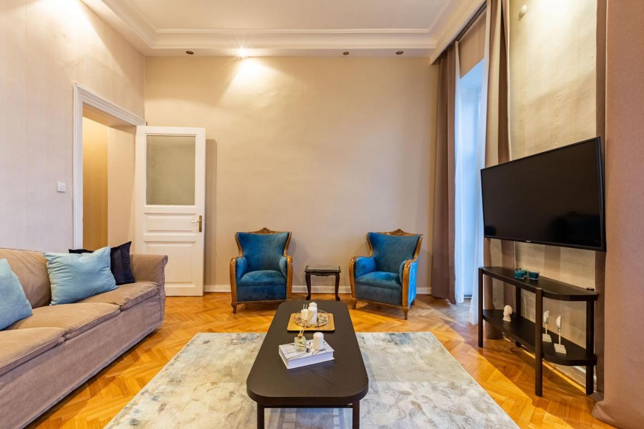 Historical Flat With A Lovely Sea View In Beyoglu Istambul Exterior foto